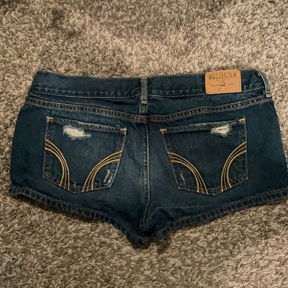 Hollister Jean shorts - Picture 2 of 2